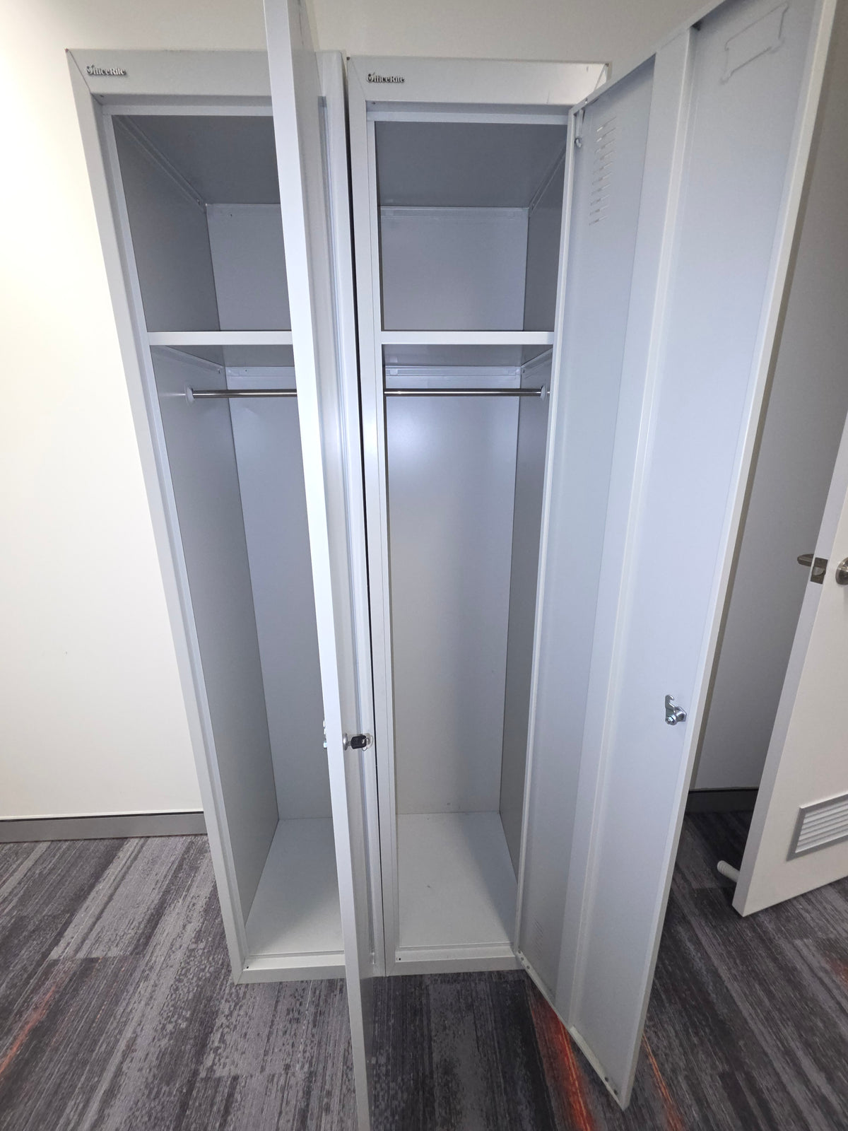 Single Lockers