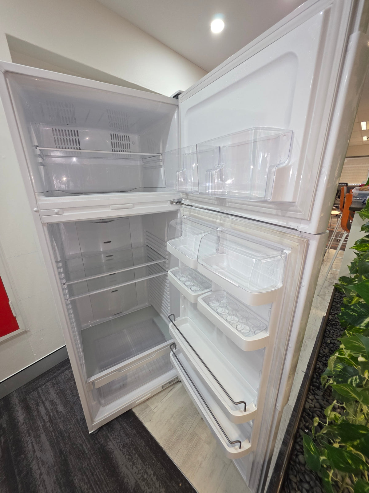 Fridge Freezer - Fisher&Paykel 411L E411TRT3