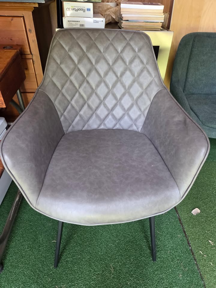 Vorsen Grey Dining Chairs