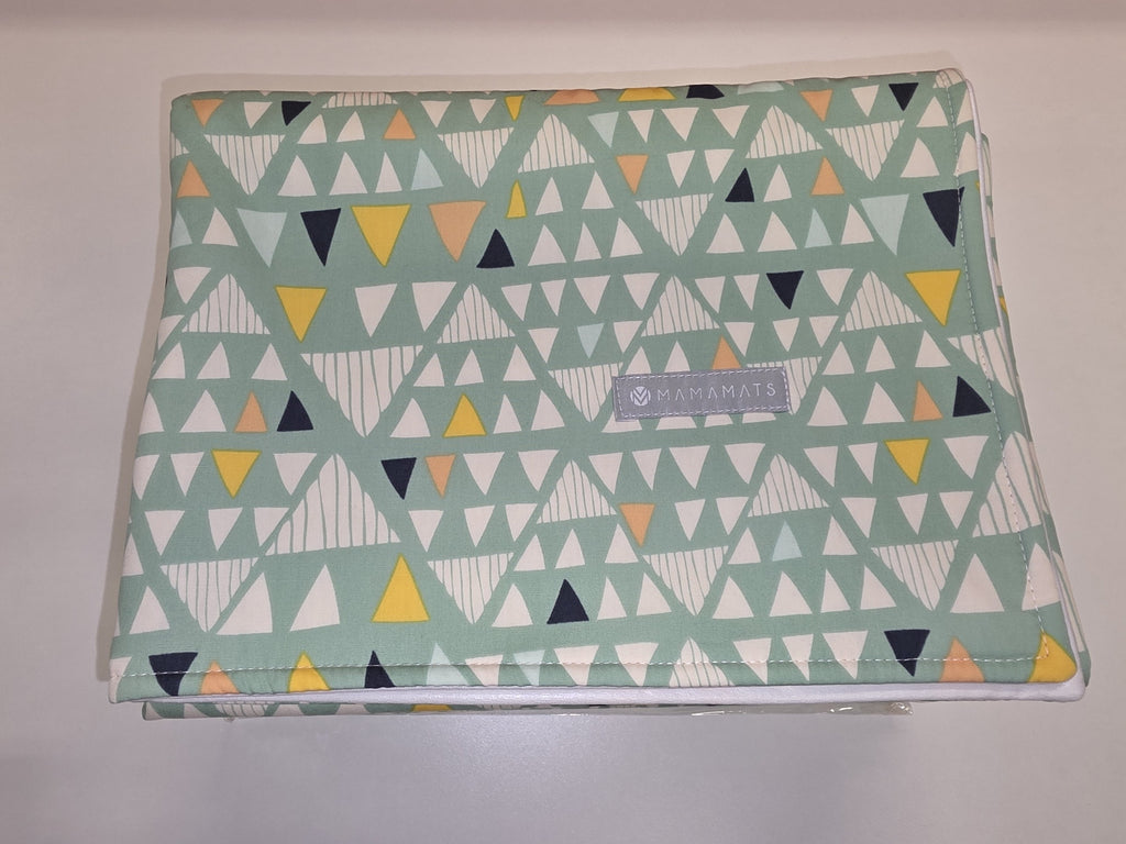 Baby change mat - NEW - Mamamats - Triangle