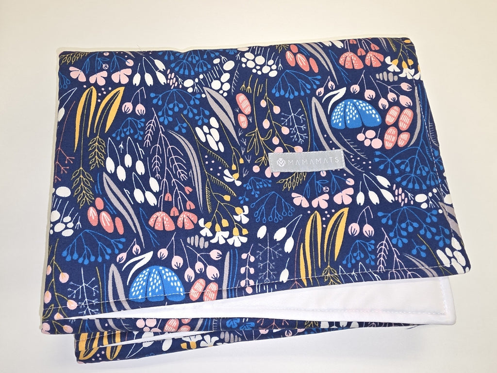 Baby change mat - NEW - Mamamats - Navy Botanical